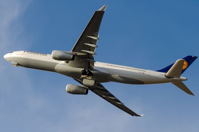 Airbus A330-300 (D-AIKF)