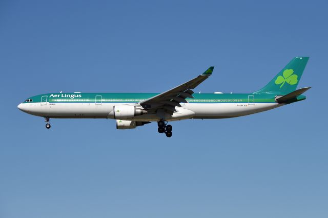 Airbus A330-300 (EI-EAV) - 10-08-20 28-C