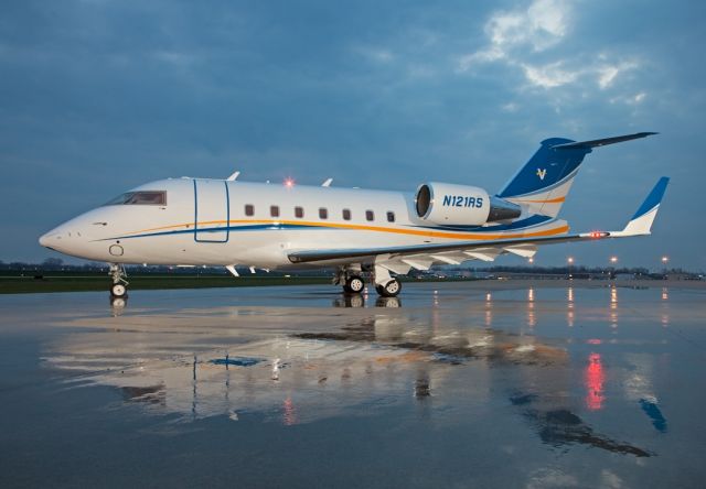 Canadair Challenger (TWY22)