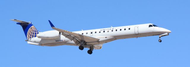 Embraer ERJ-135 (N17196)