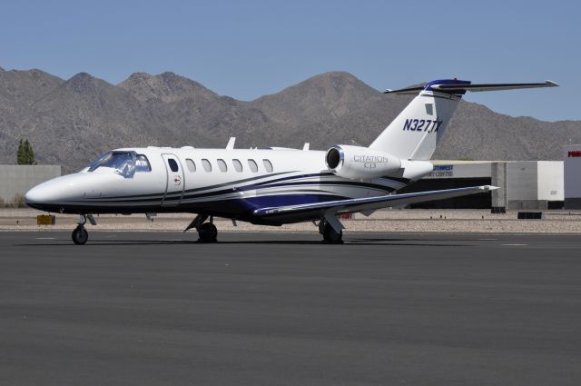 Cessna Citation CJ1 (N327TX)