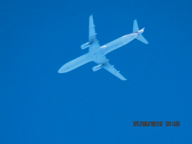 Airbus A321 (N981UY)