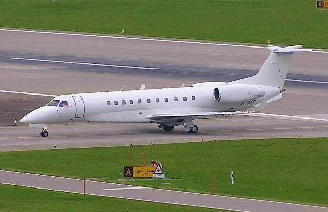 Embraer ERJ-135 (9H-WFC)