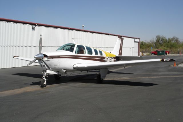 Beechcraft Bonanza (36) (N2046Y)