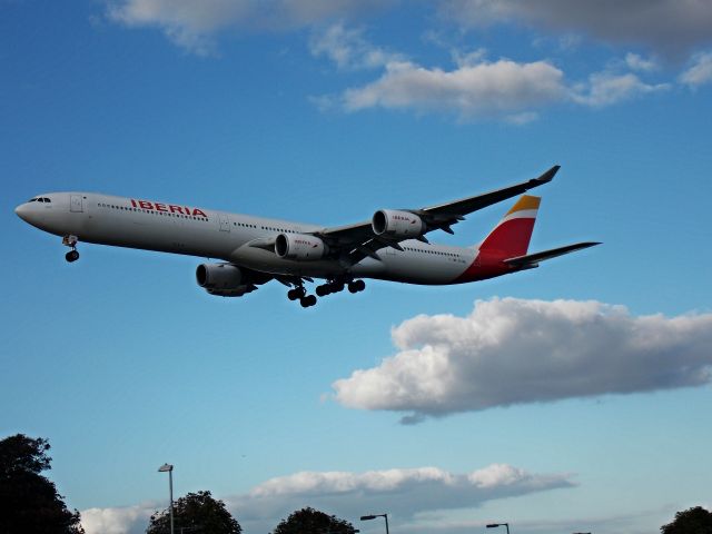 Airbus A340-600 (EC-INO)