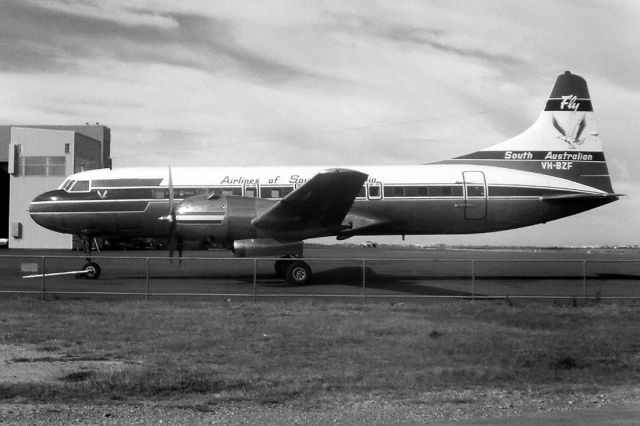 VH-BZF — - AIRLINES OF SOUTH AUSTRALIA - CONVAIR CV-440-97 - REG : VH-BZF (CN 431) - ADELAIDE INTERNATIONAL AIRPORT SA. AUSTRALIA - YPAD 12/1/1972