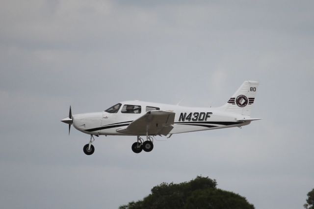 Piper Cherokee (N43DF)