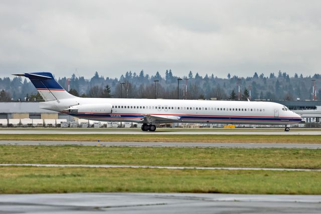 McDonnell Douglas MD-81 (N682RW)