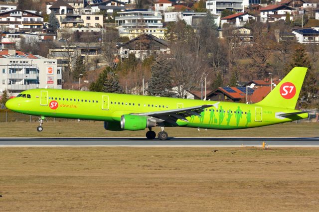 Airbus A321 (VQ-BQI)
