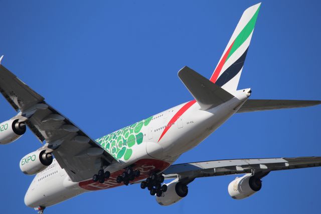 Airbus A380-800 (A6-EOL)