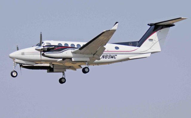 Beechcraft Super King Air 300 (N89WC)