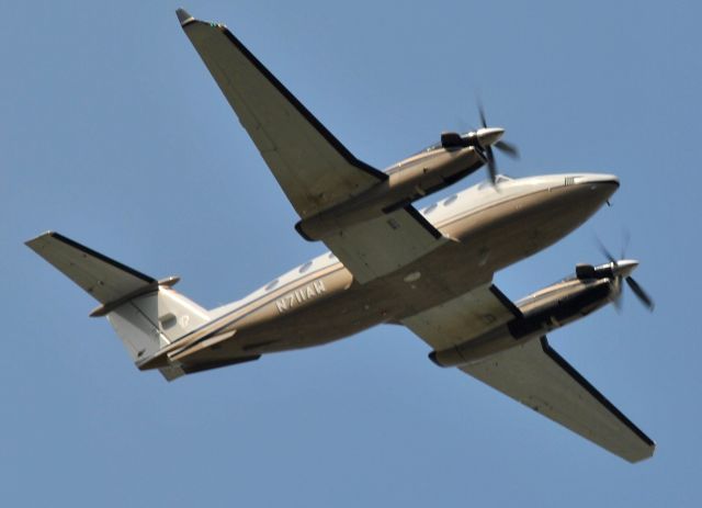Beechcraft 35 Bonanza (N711AW)