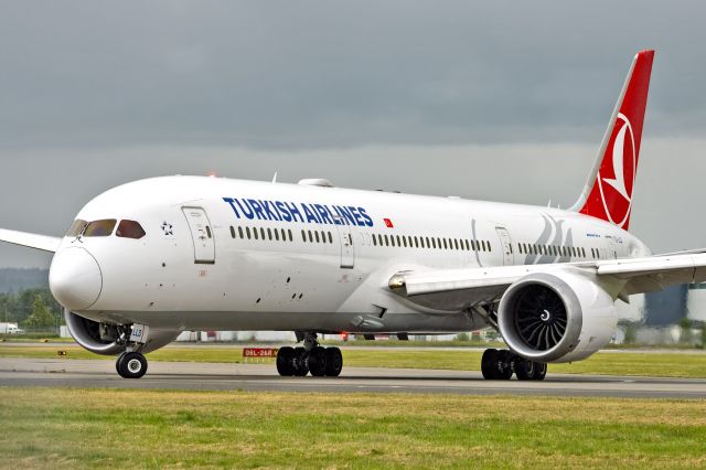 Boeing 787-9 Dreamliner (TC-LLD)