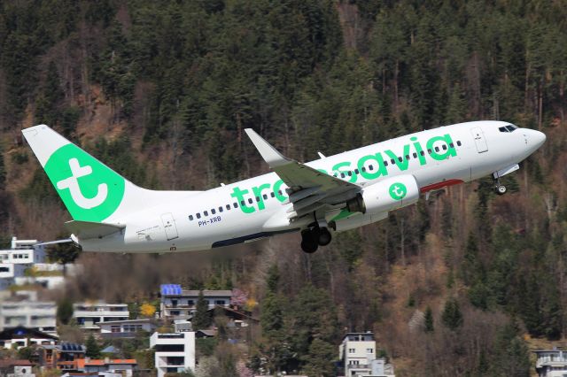 Boeing 737-700 (PH-XRB)