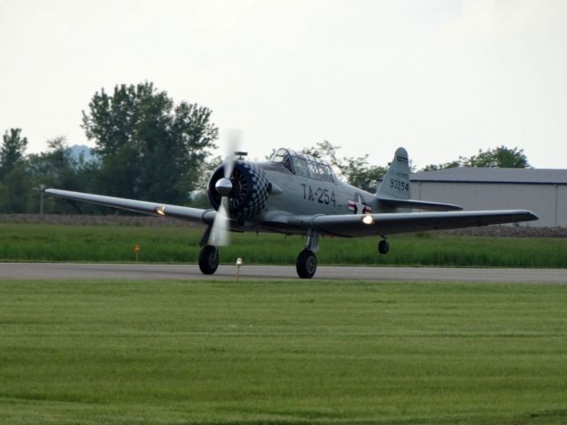 North American T-6 Texan (N978DM)