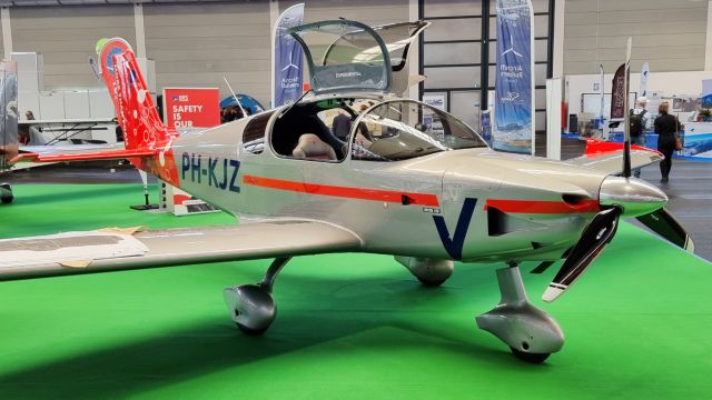 AIRPLANE FACTORY Sling 4 (PH-KJZ) - Sling 4 TSi