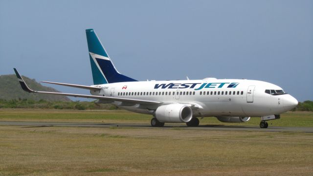 Boeing 737-800 (C-FZWS)