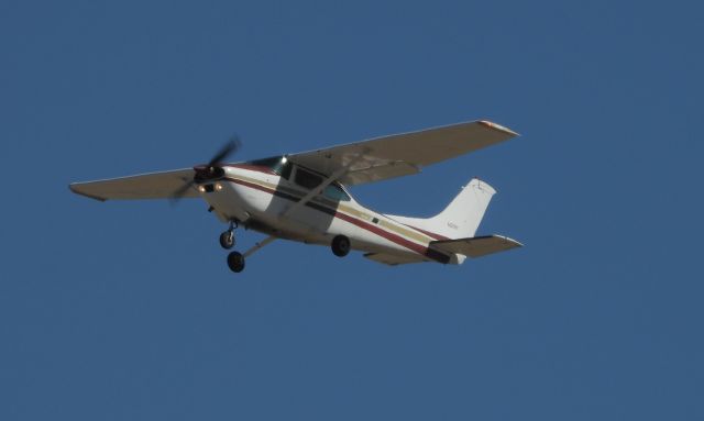 Cessna Skylane (N2XN)