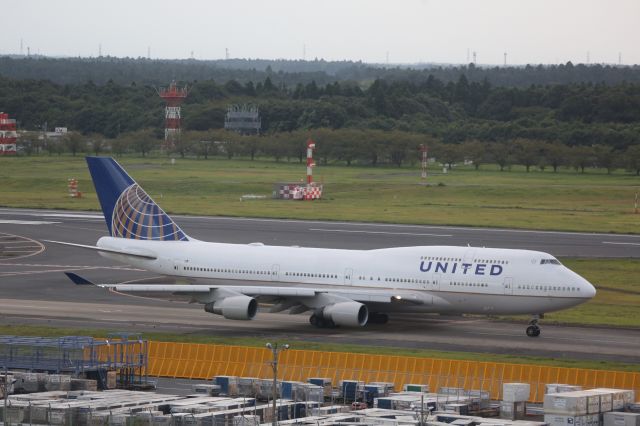 Boeing 747-400 (N121UA)