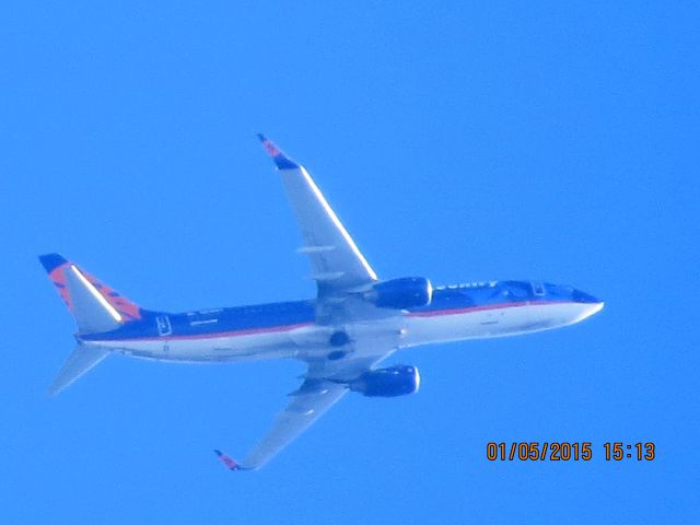 Boeing 737-800 (N815SY)