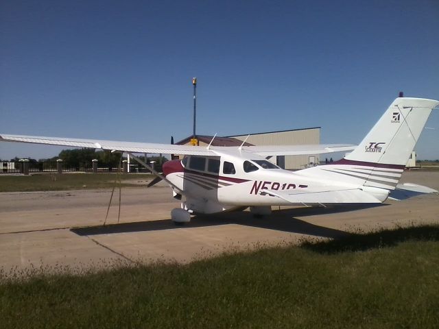 Cessna 206 Stationair (N5910T)