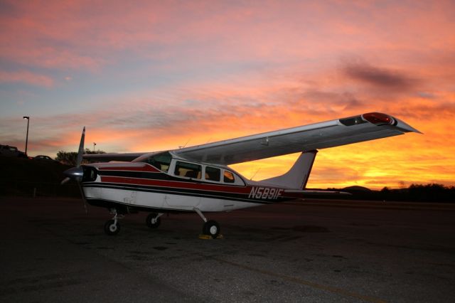 Cessna Centurion (N5891F)