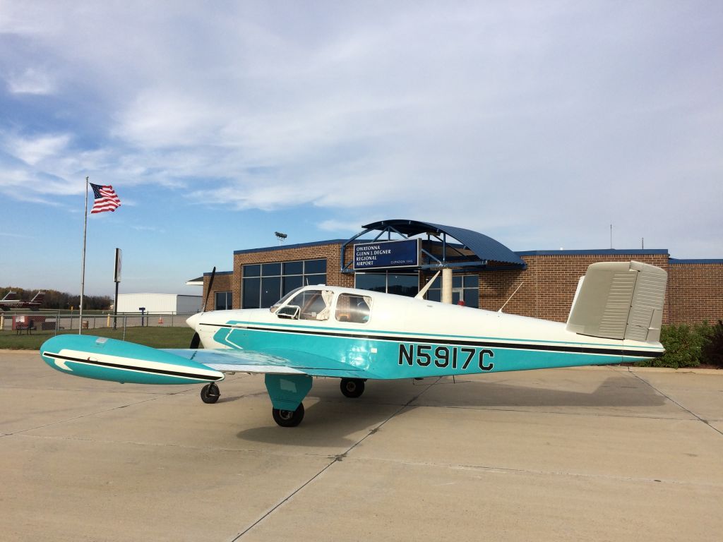 Beechcraft 35 Bonanza (N5917C)