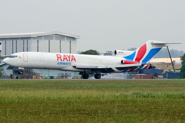 BOEING 727-200 (9M-TGH)