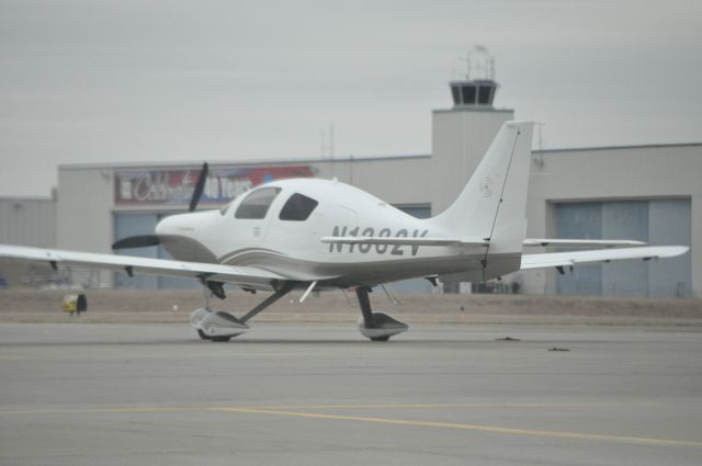 Cessna 400 (N1382V)