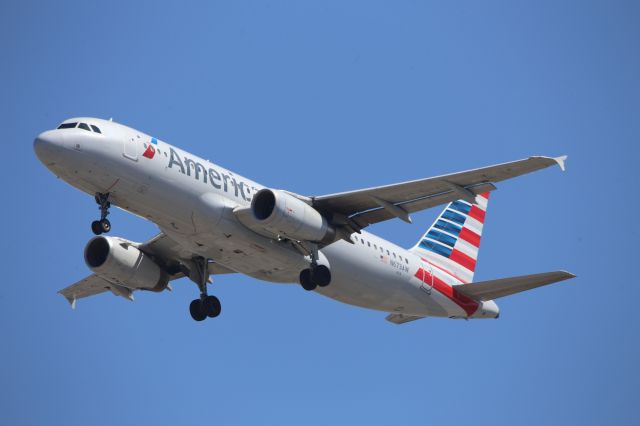 Airbus A320 (N673AW)