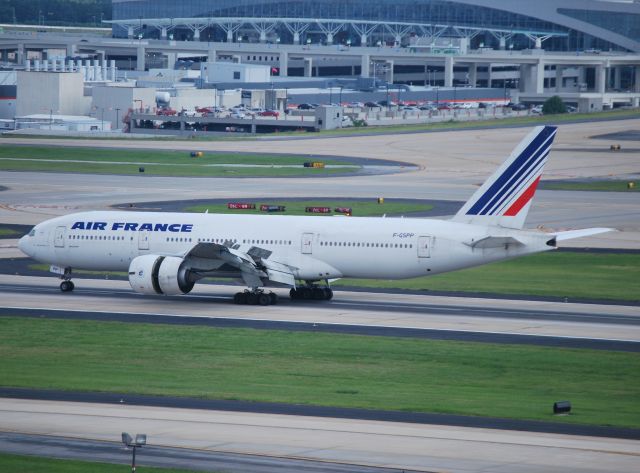 Boeing 777-200 (F-GSPP) - Arriving 6/15/12
