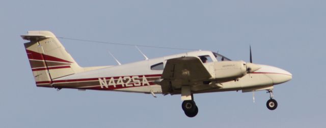 Piper PA-44 Seminole (N442SA)