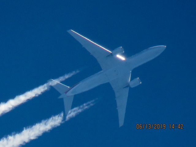 Boeing 777-200 (N759AN)