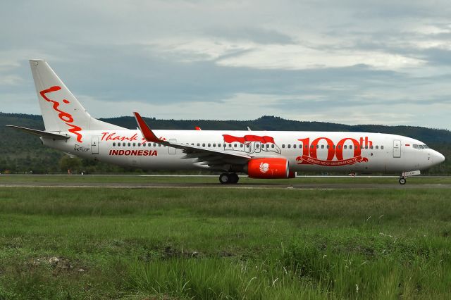 Boeing 737-900 (PK-LOF)