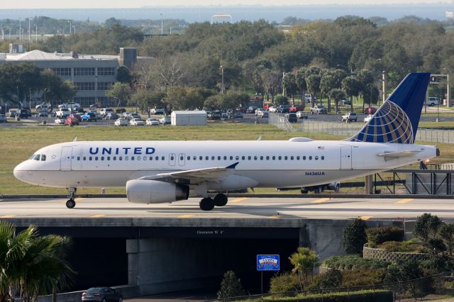 Airbus A320 (N436UA)