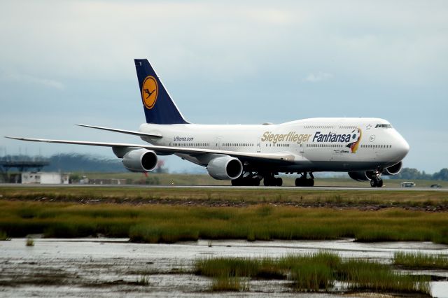 BOEING 747-8 (D-ABYI)