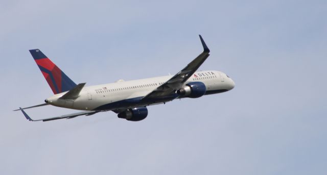 Boeing 757-200 (N667DN) - Shortly after departure is this 1998 Delta Airlines Boeing 757-232 in the Summer of 2022.