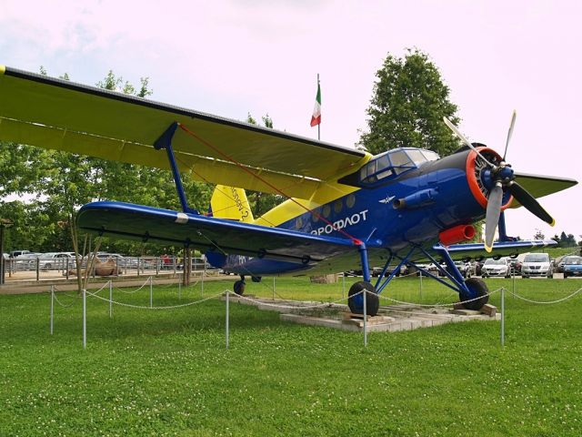 Antonov An-2 (RNA2015)