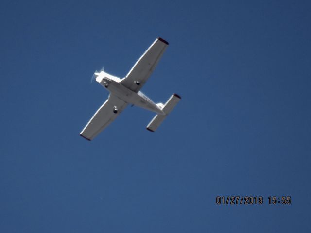 Piper Cherokee (N489OU)