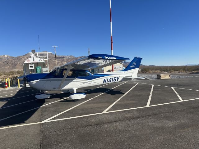 Cessna Skyhawk (N1416V)