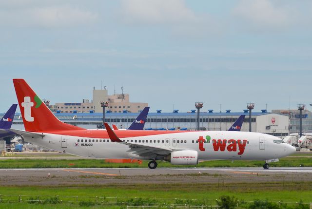 Boeing 737-800 (HL8220) - Photo taken on Aug 18, 2017.