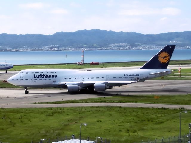 Boeing 747-400 (D-ABVW)