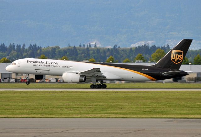 Boeing 757-200 (N459UP)
