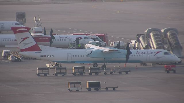 de Havilland Dash 8-400 (OE-LGI)