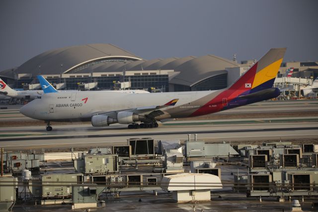 Boeing 747-400 (HL7620)