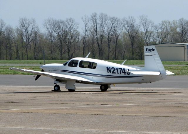 Mooney M-20 (N2174J) - At Shreveports Downtown Airport.