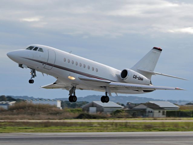 Dassault Falcon 20 (CD-DNR) - 02 JAN 2012