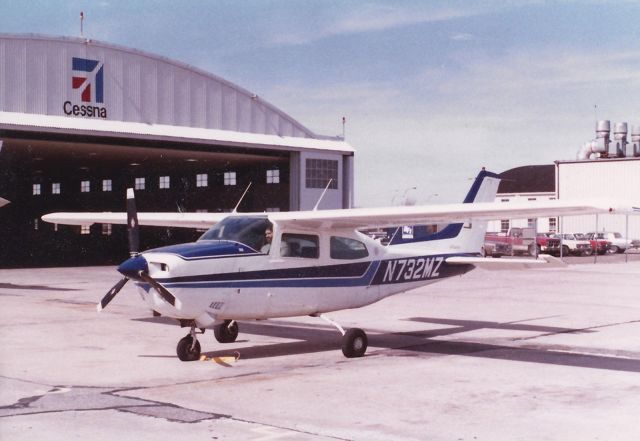 Cessna Centurion (N732MZ) - Photo taken in early 1980s.