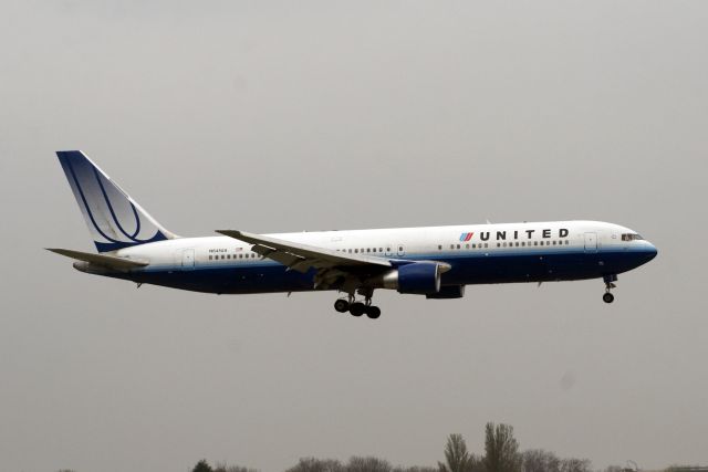 BOEING 767-300 (N641UA) - Arriving on 02-Apr-09 operationg flight UAL938 from KORD.