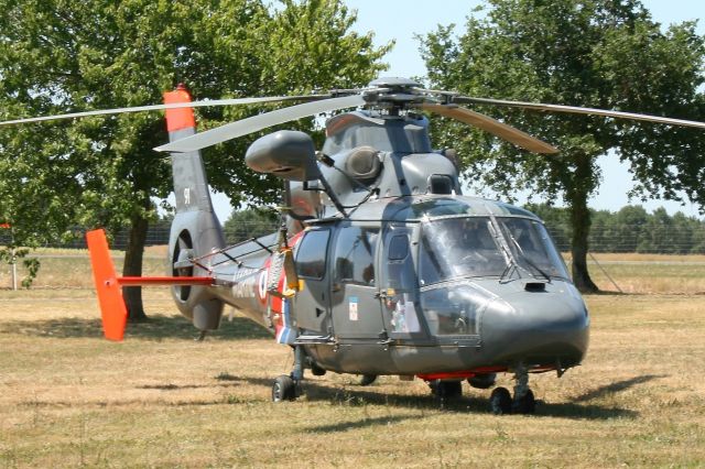 — — - Aérospatiale AS-365N Dauphin (cn 6091), Rochefort-St Agnant AB 721 (LFDN-RCO)